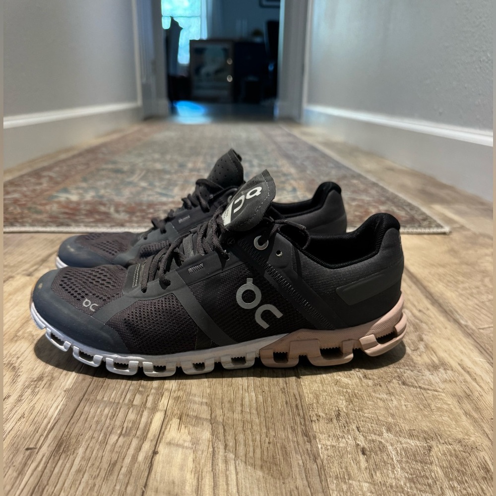 On Cloud cloudflow shoe